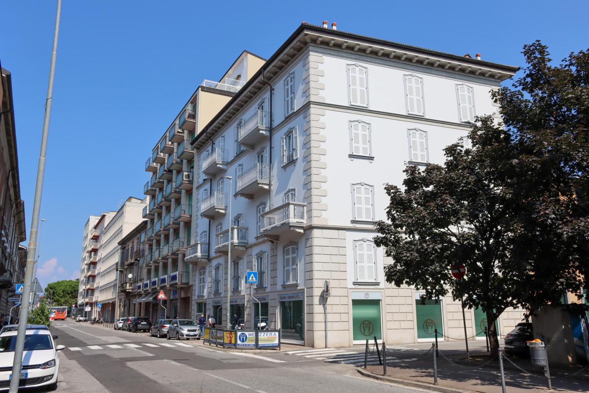 Casa Ardo Wifi & Free Parking In Lecco Center Apartman Kültér fotó