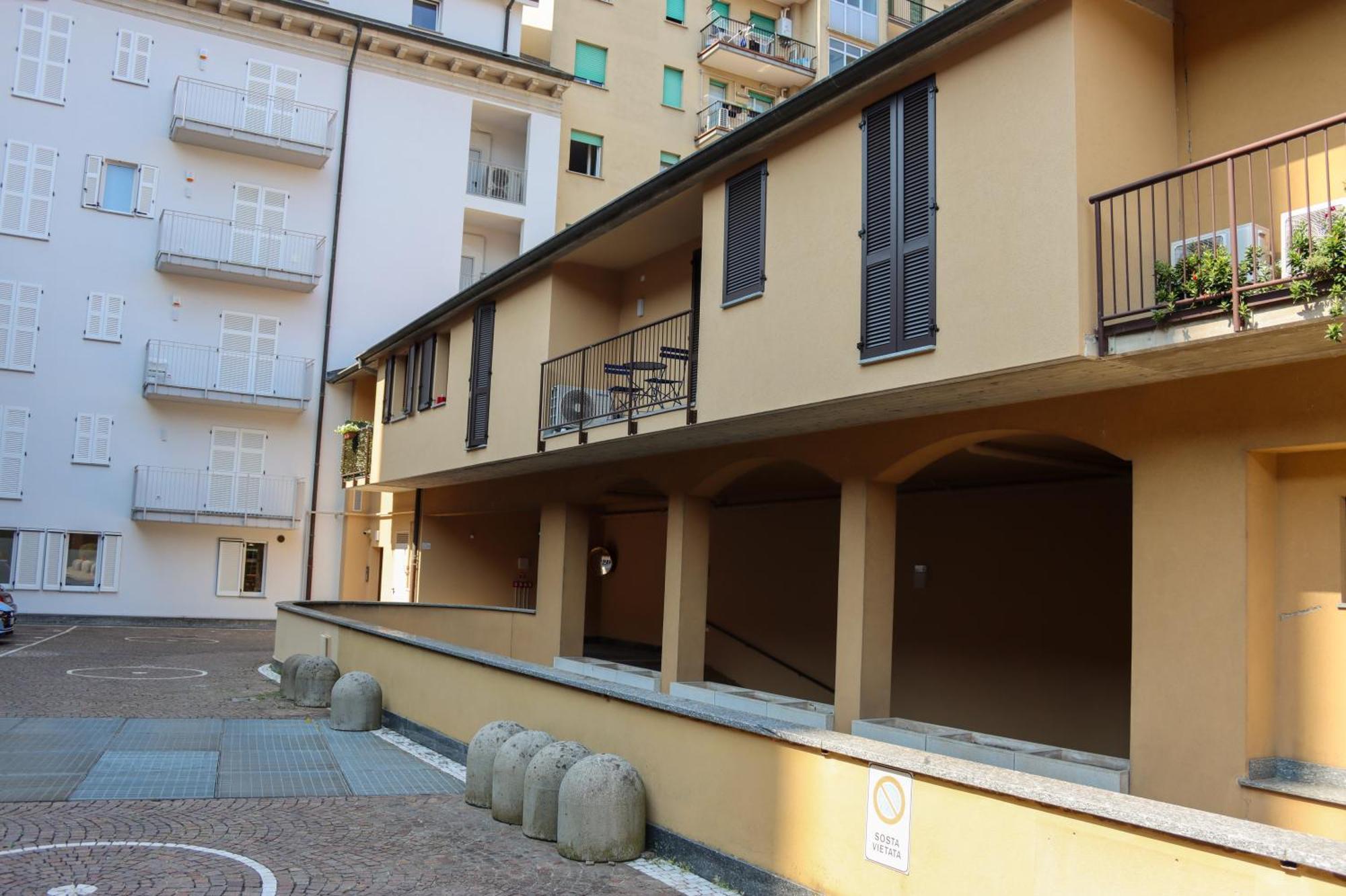 Casa Ardo Wifi & Free Parking In Lecco Center Apartman Kültér fotó