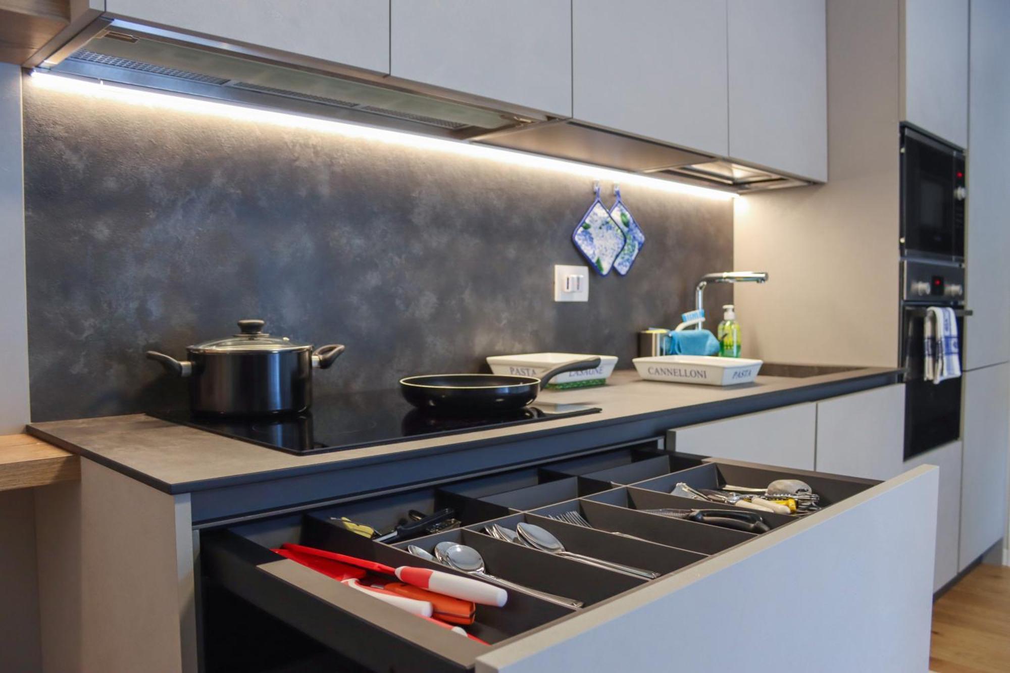 Casa Ardo Wifi & Free Parking In Lecco Center Apartman Kültér fotó
