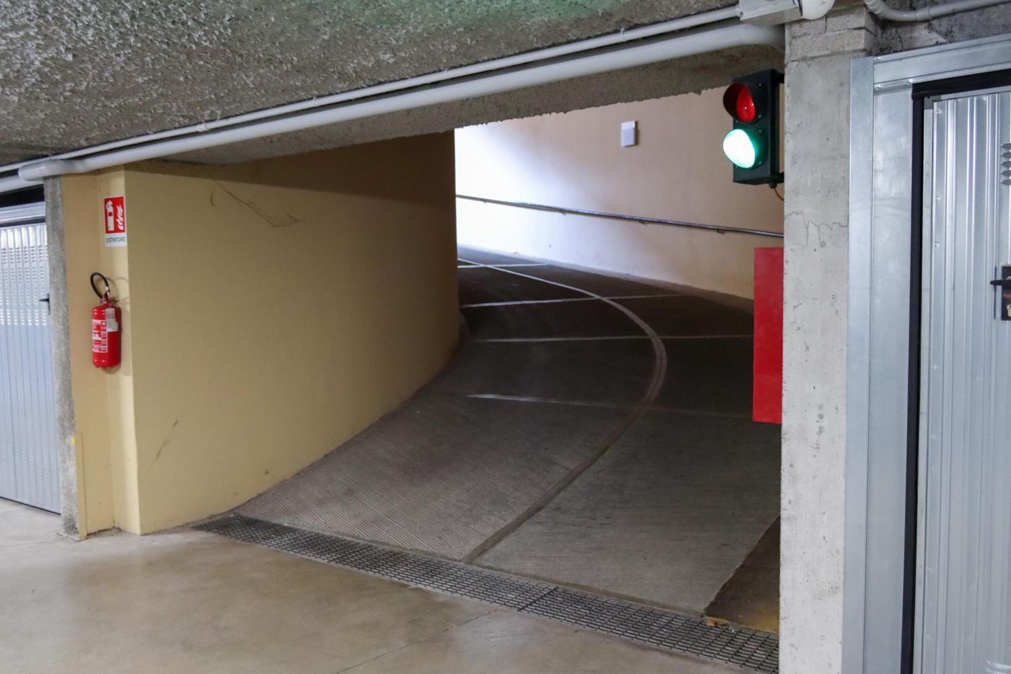 Casa Ardo Wifi & Free Parking In Lecco Center Apartman Kültér fotó